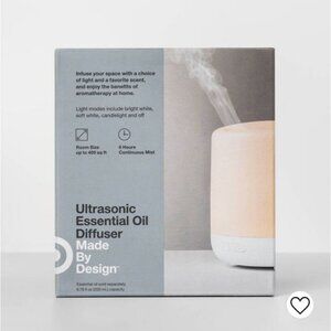 200ml Ultrasonic Diffuser White plus 5ml Eucalyptus Essential Oil Kit